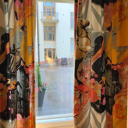 Cozy And Peaceful Punavuori * Helsinki