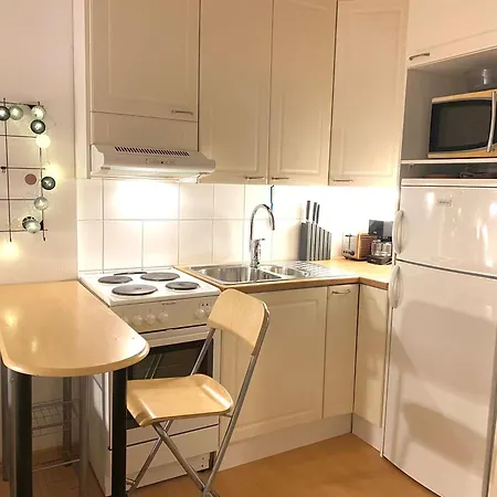 Cozy And Peaceful Punavuori Helsinki